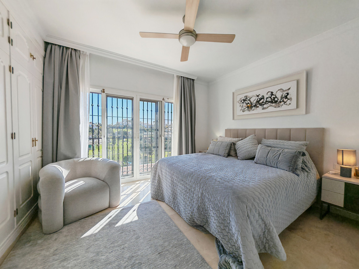 4 bedroom Townhouses for sale in Riviera del Sol – R5330005