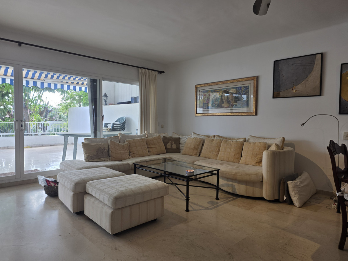 4 bedroom Apartments for sale in Marbella – R5363083