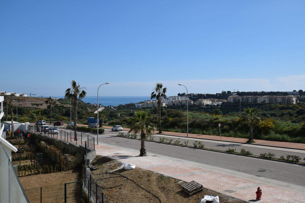 3 bedroom Apartments for sale in La Cala de Mijas – R5340640