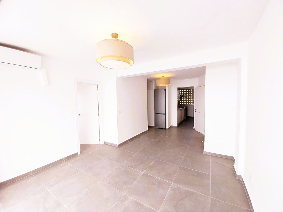 3 bedroom Apartments for sale in Calahonda – R5361913