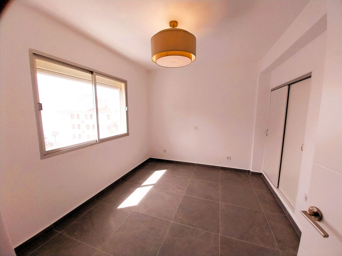 3 bedroom Apartments for sale in Calahonda – R5361913