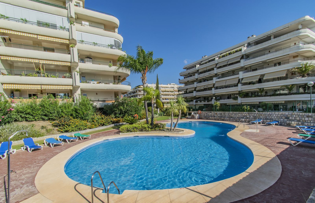 Apartamentos de 3 dormitorios en venta en Guadalmina Alta – R5347318