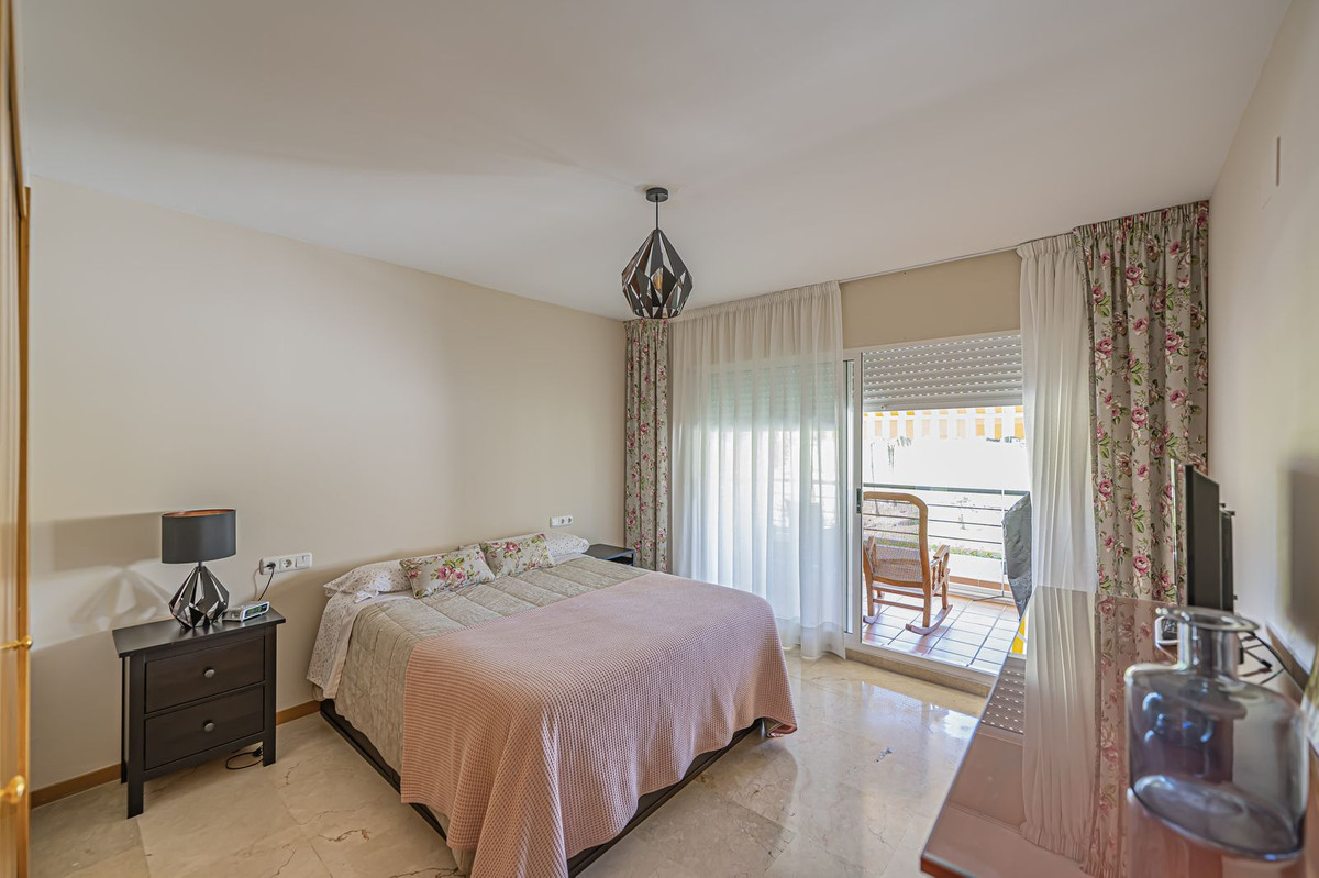 Apartamentos de 3 dormitorios en venta en Guadalmina Alta – R5347318