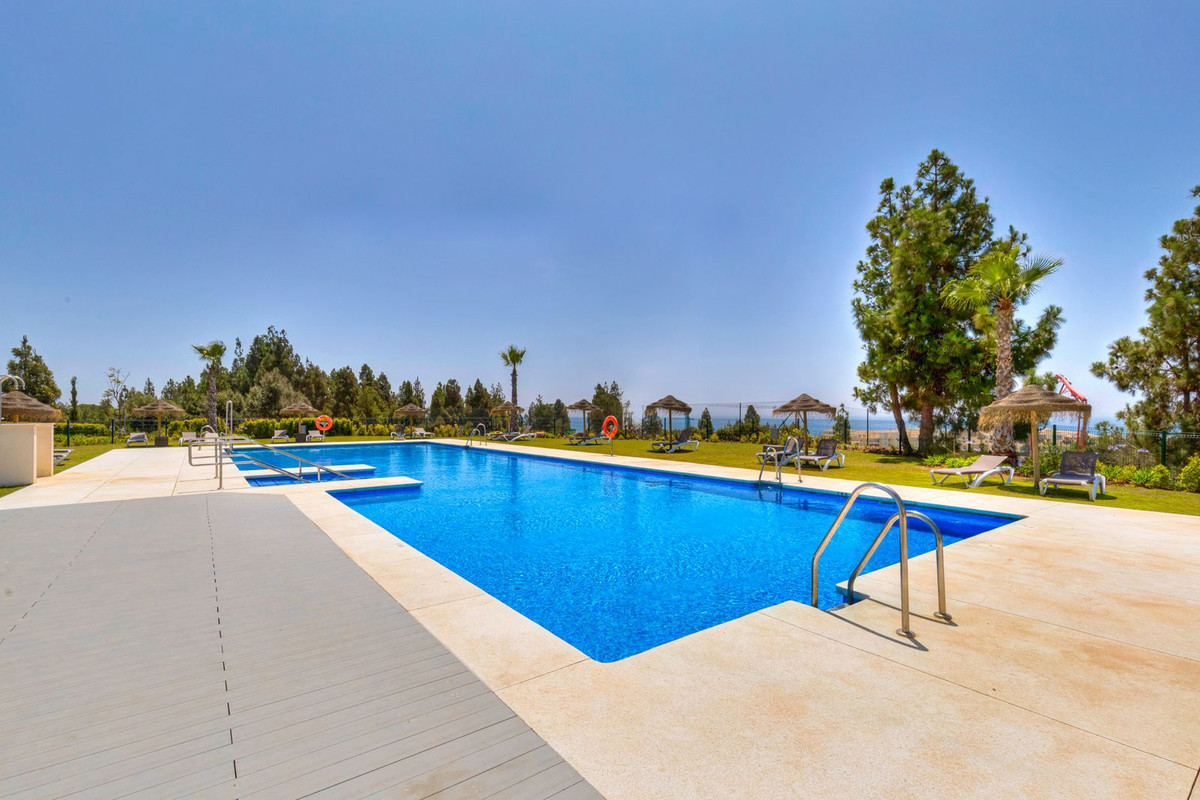 Apartamentos de 3 dormitorios en venta en Mijas – R5298850