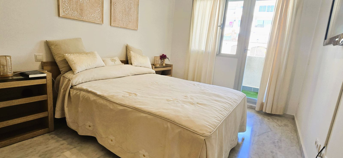 2 bedroom Apartments for sale in Riviera del Sol – R5348164