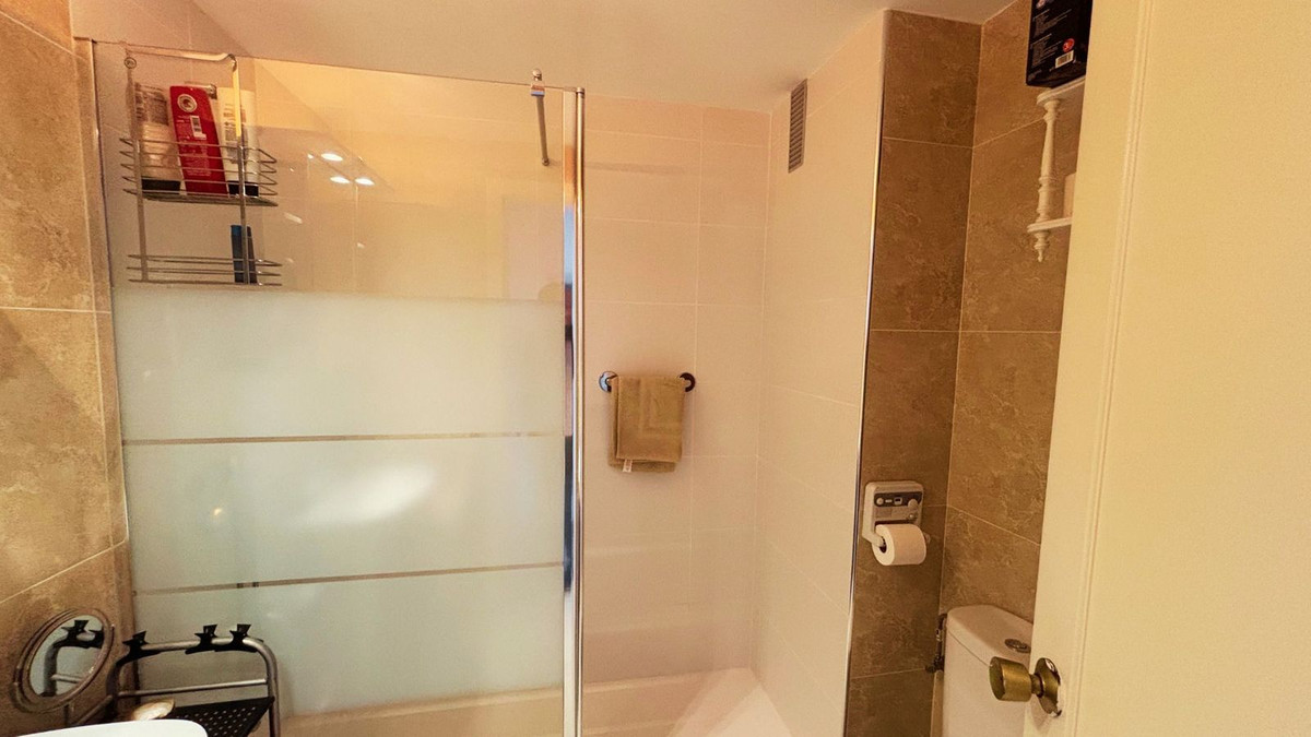 2 bedroom Apartments for sale in Riviera del Sol – R5359417