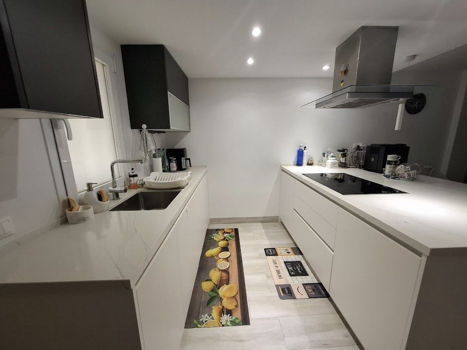 Apartamentos de 3 dormitorios en venta en Marbella – R5357131