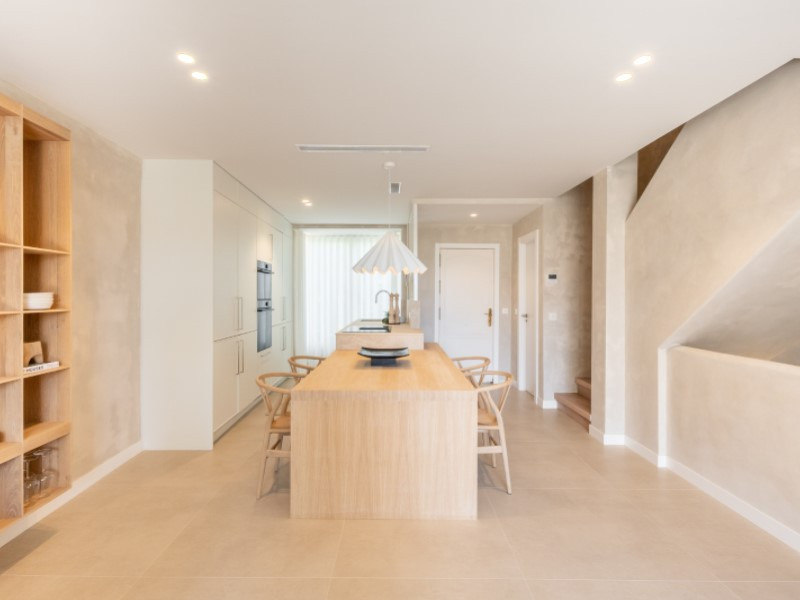 Adosados de 3 dormitorios en venta en Marbella – R5363137