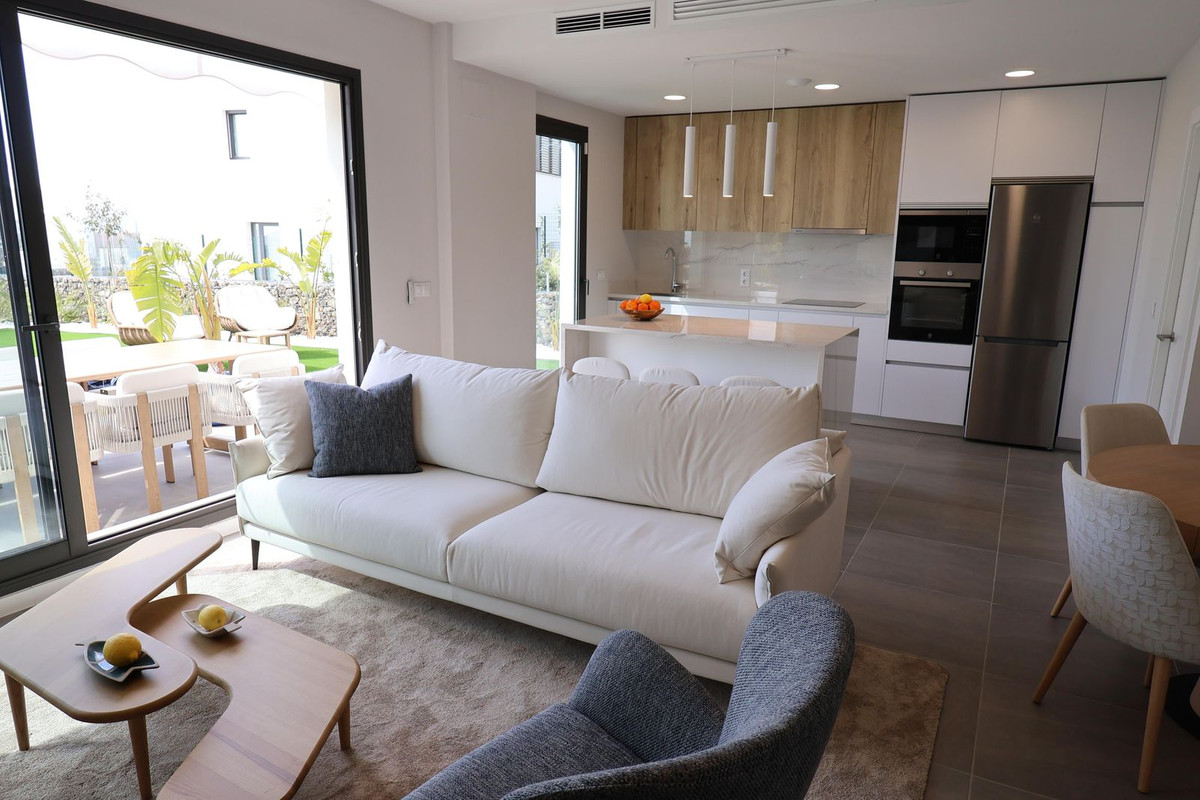 3 bedroom Semi-detached for sale in Riviera del Sol – R5333242