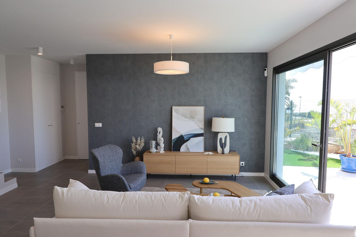 3 bedroom Semi-detached for sale in Riviera del Sol – R5333242