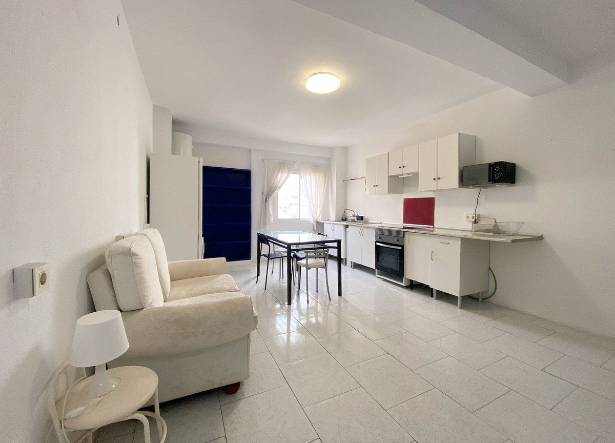 3 bedroom Penthouses for sale in Marbella – R5340622