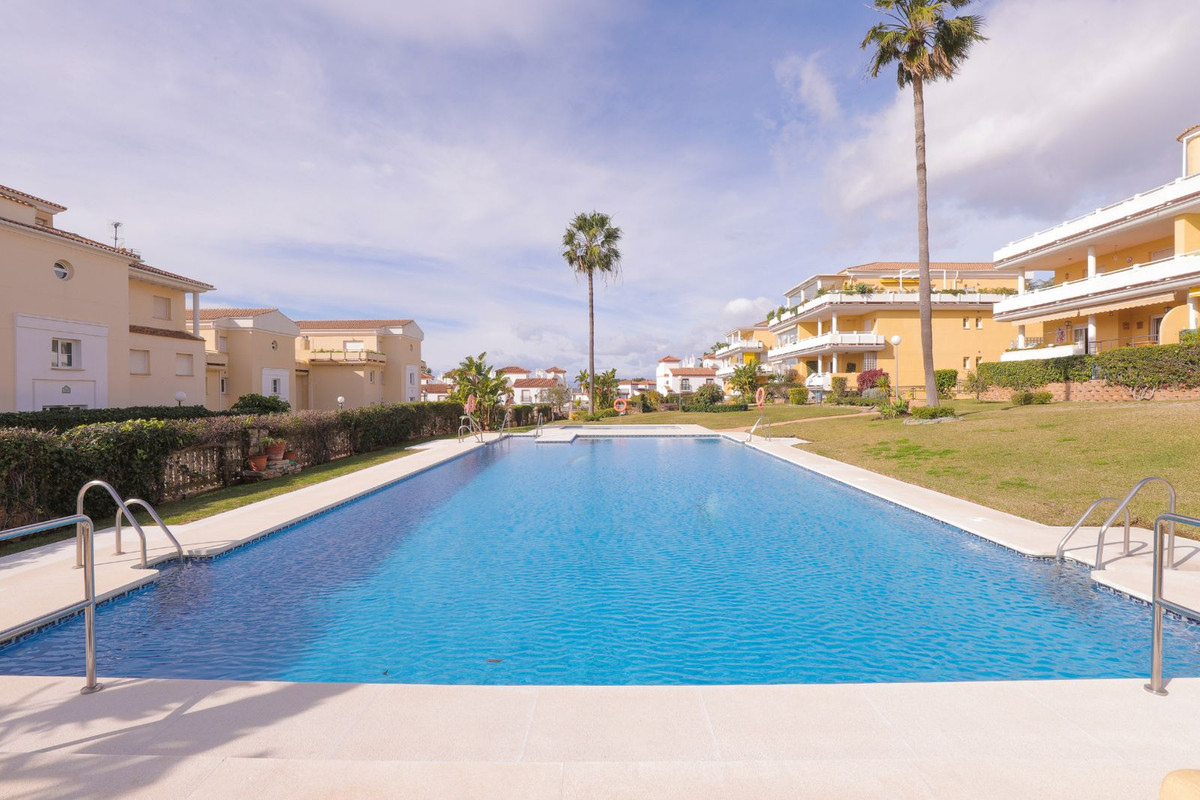 3 bedroom Apartments for sale in Cabopino – R5348041