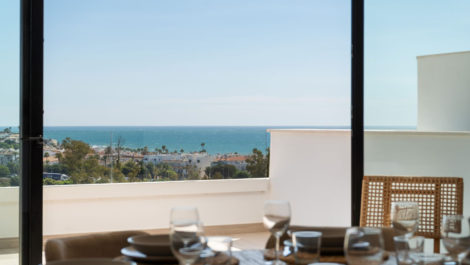 4 bedroom Apartments for sale in La Cala de Mijas – R5368036