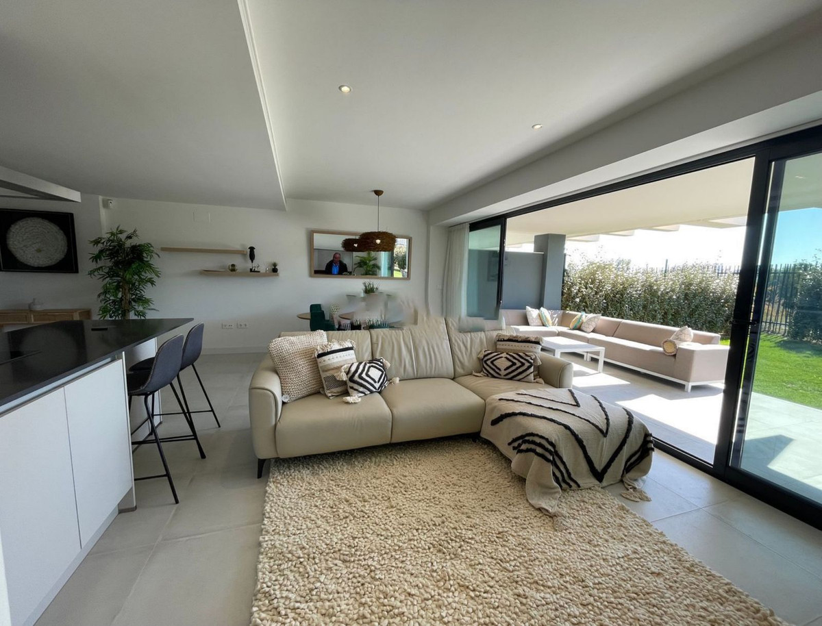 3 bedroom Apartments for sale in Selwo – R4837135