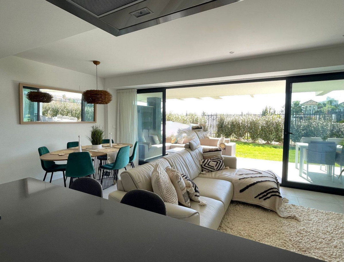 3 bedroom Apartments for sale in Selwo – R4837135