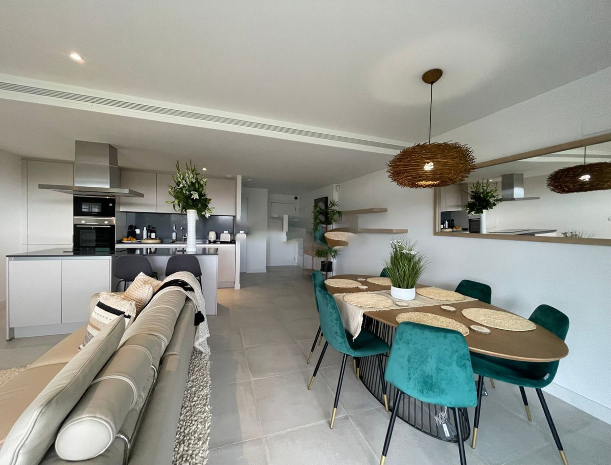 3 bedroom Apartments for sale in Selwo – R4837135