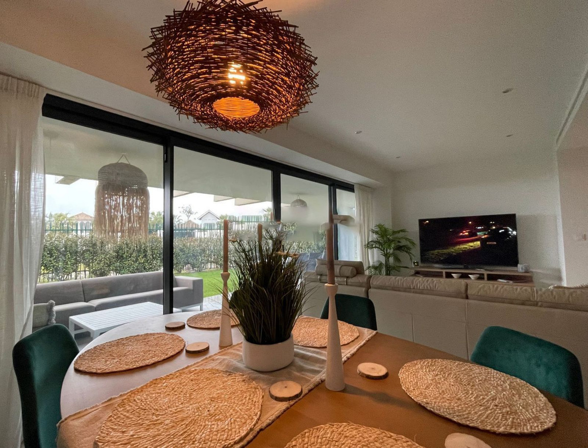 3 bedroom Apartments for sale in Selwo – R4837135