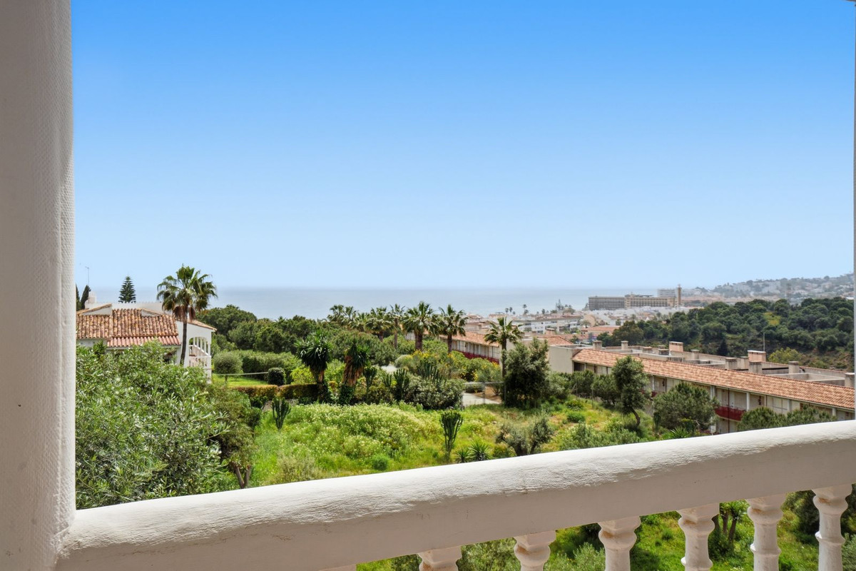 3 bedroom Villas for sale in La Cala de Mijas – R5342266