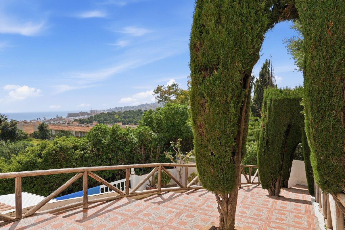 3 bedroom Villas for sale in La Cala de Mijas – R5342266