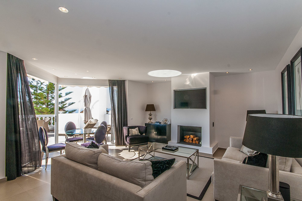 4 bedroom Penthouses for sale in Elviria – R5366002