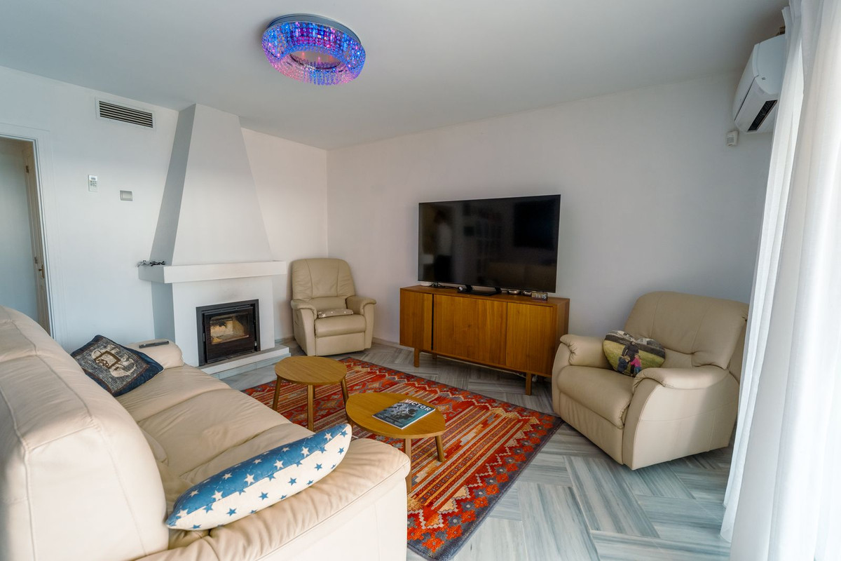 Adosados de 4 dormitorios en venta en Nueva Milla de Oro – R5318824