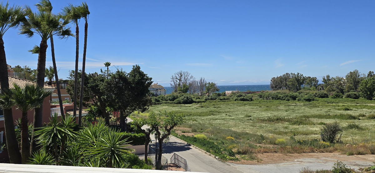 2 bedroom Apartments for sale in Nueva Milla de Oro – R4747855