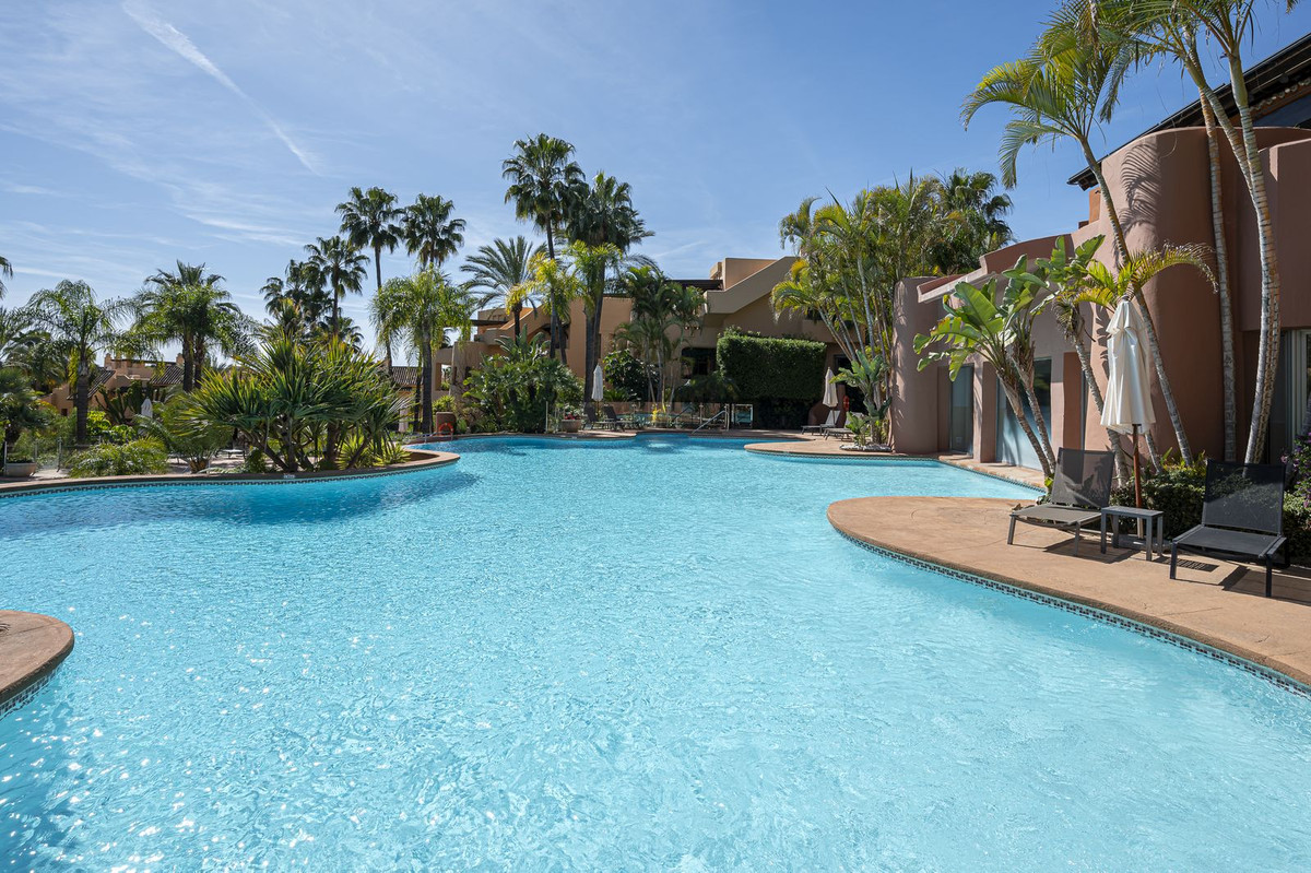 2 bedroom Apartments for sale in Marbella – R5353435