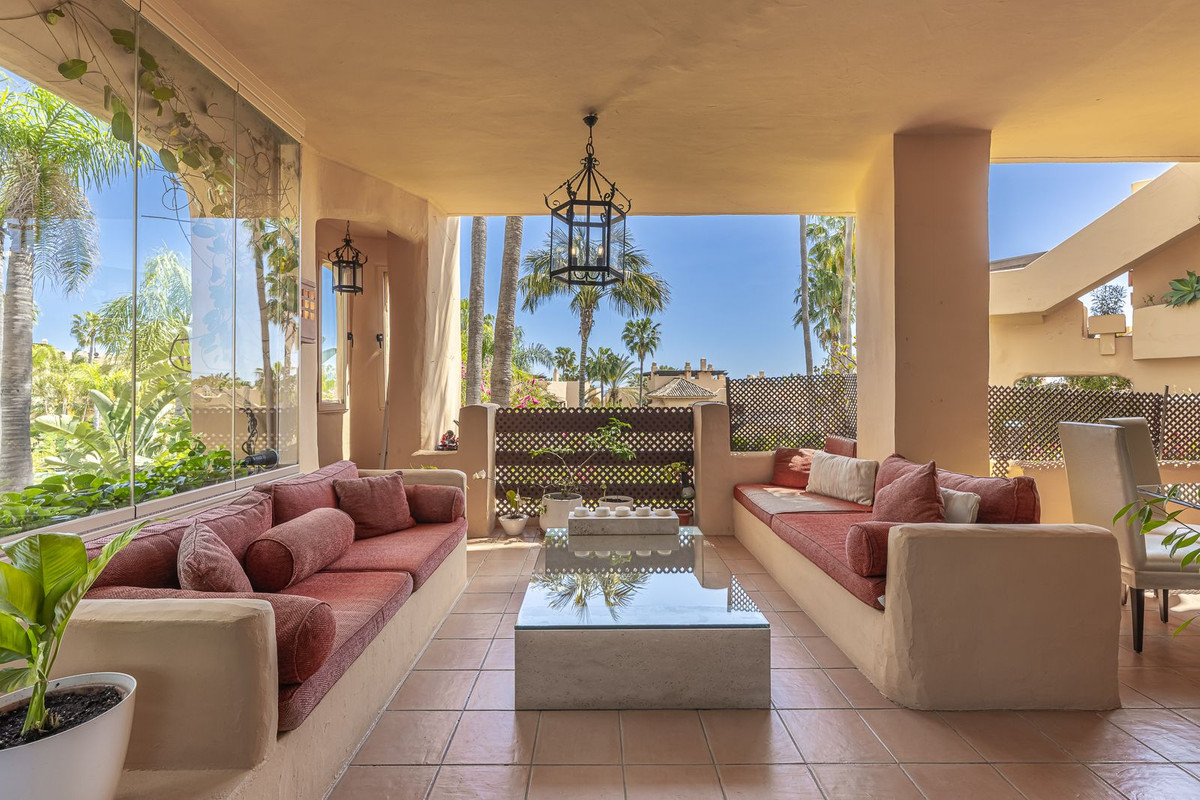 2 bedroom Apartments for sale in Marbella – R5353435