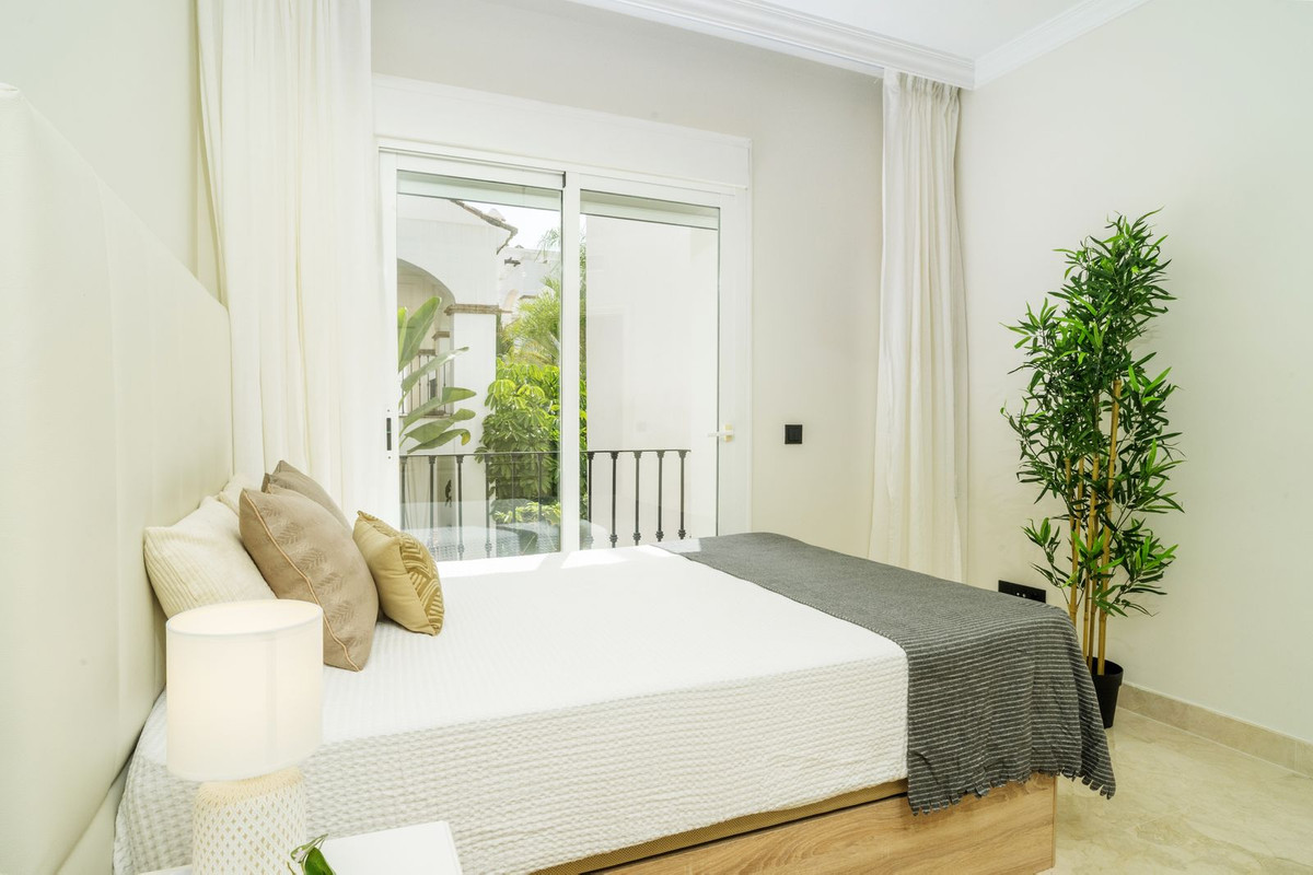 3 bedroom Apartments for sale in Marbella – R5153677