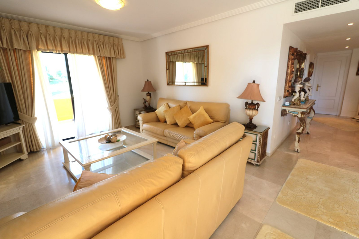 3 bedroom Apartments for sale in Nueva Milla de Oro – R5299636