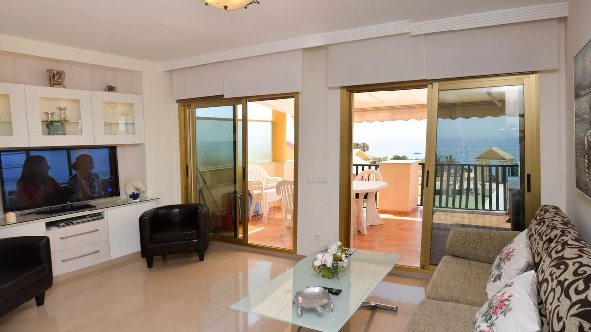 Apartments for sale in Elviria – R5236033 Apartments for sale in Elviria – R5236033