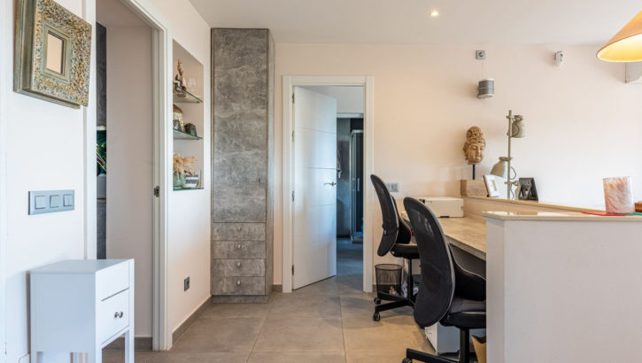 2 bedroom Penthouses for sale in Los Arqueros – R5258635 in 