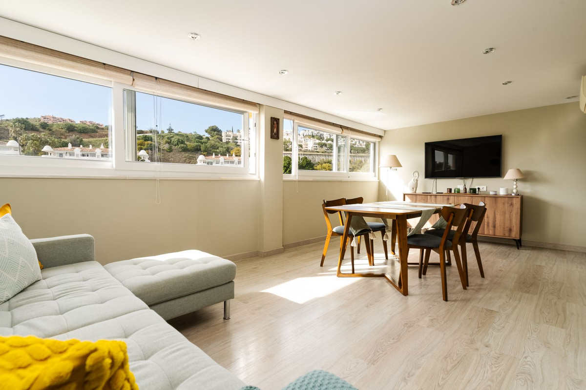 Adosados de 4 dormitorios en venta en Calahonda – R5341957 Adosados de 4 dormitorios en venta en Calahonda – R5341957