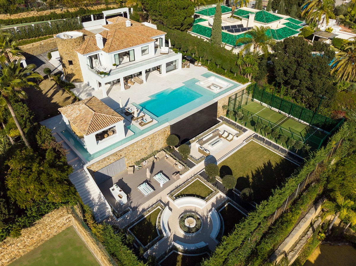 5 bedroom Villas for sale in Marbella – R5148595 5 bedroom Villas for sale in Marbella – R5148595