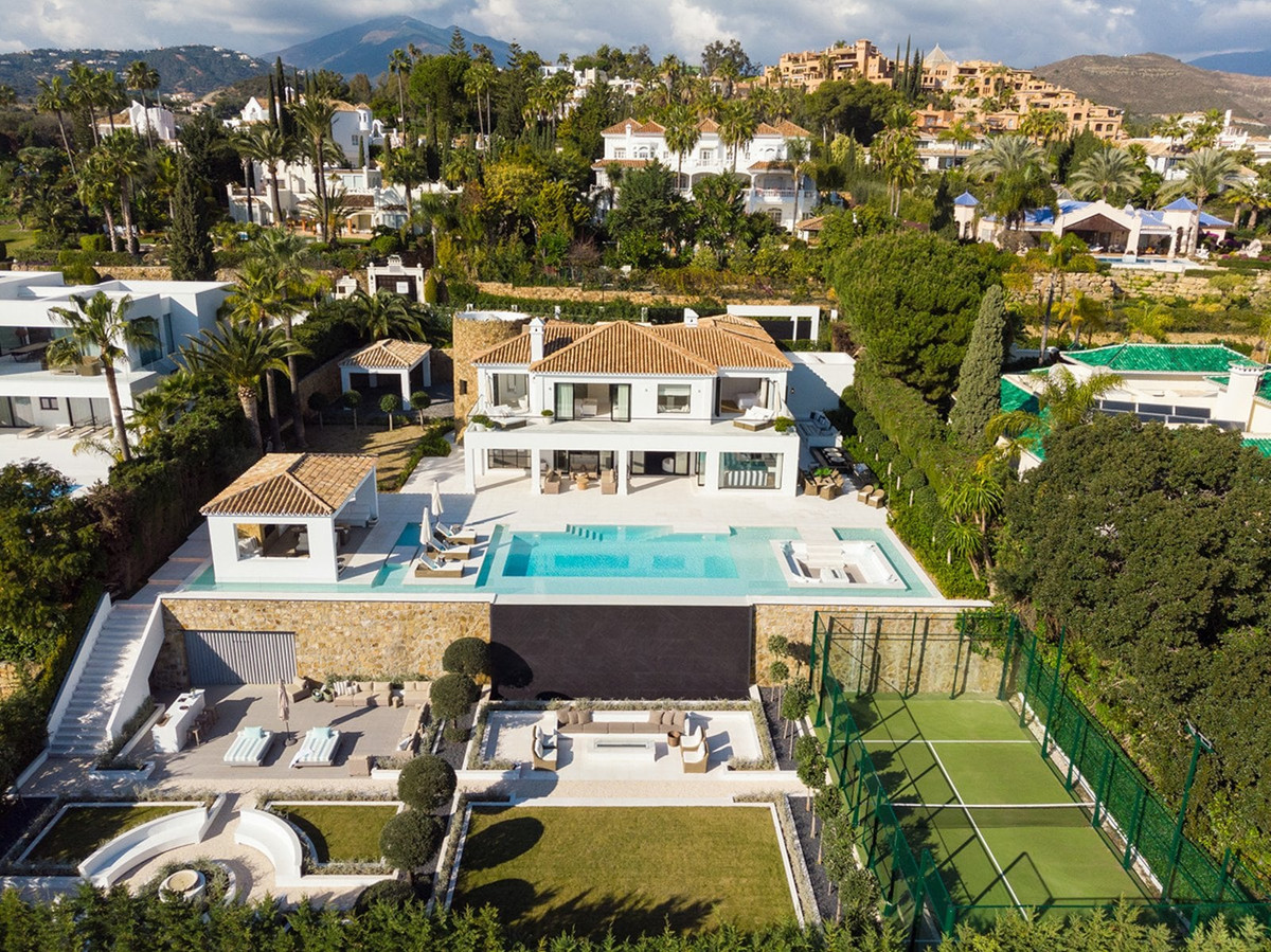 5 bedroom Villas for sale in Marbella – R5148595 5 bedroom Villas for sale in Marbella – R5148595