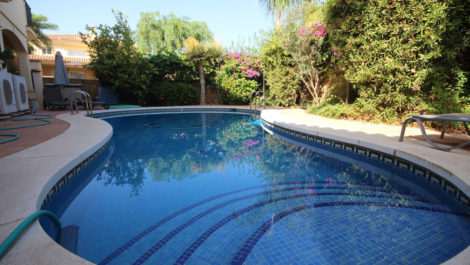 3 bedroom Semi-detached for sale in Riviera del Sol – R5191654