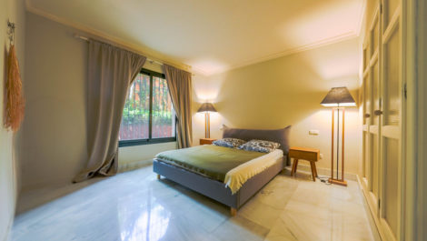 Apartamentos de 2 dormitorios en venta en Monte Halcones – R5018131