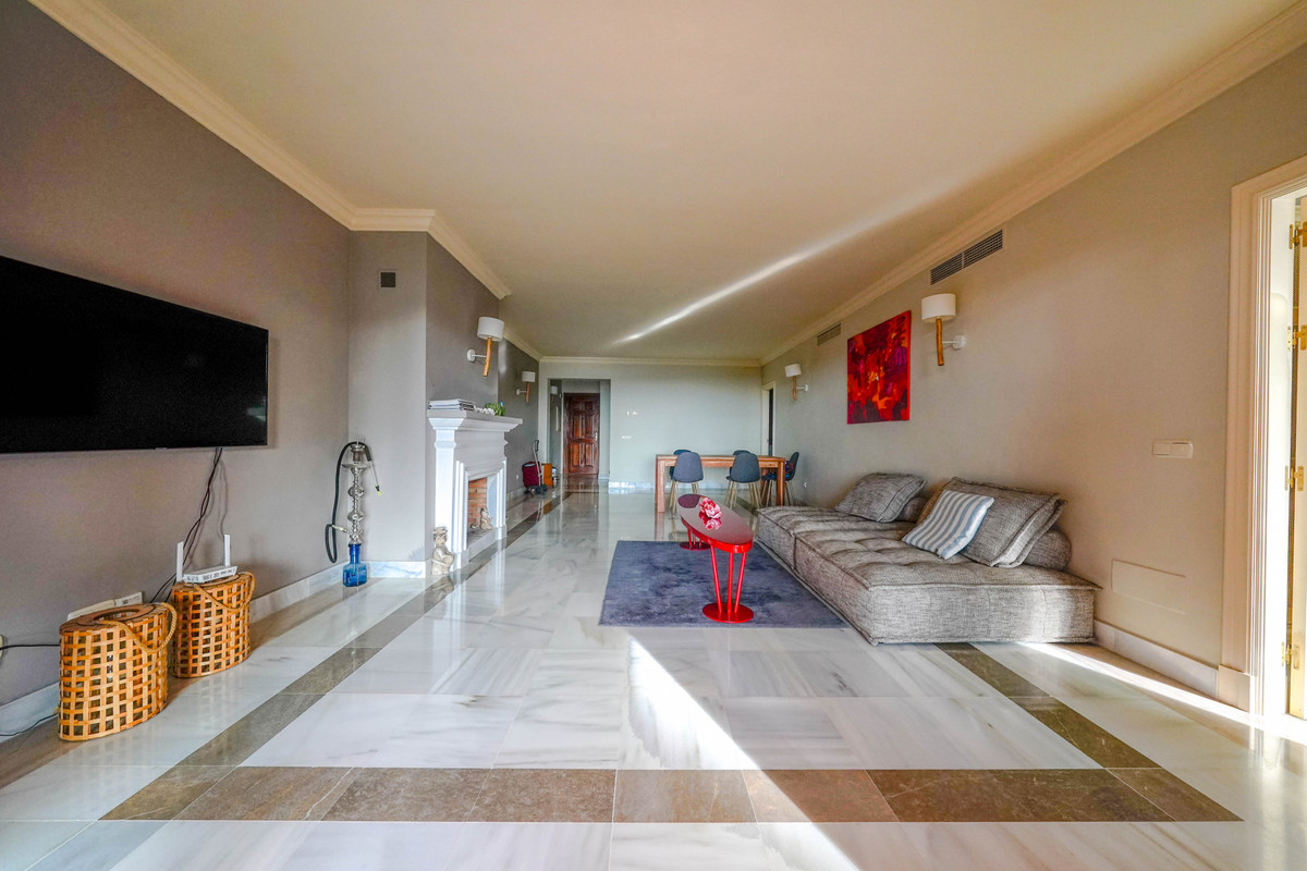Apartamentos de 2 dormitorios en venta en Monte Halcones – R5018131