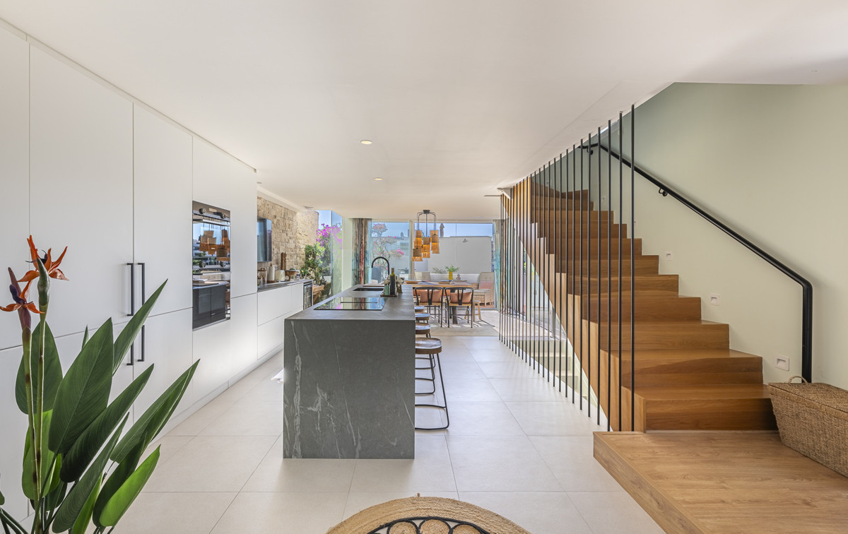 Adosados de 4 dormitorios en venta en Milla de Oro – R5347720