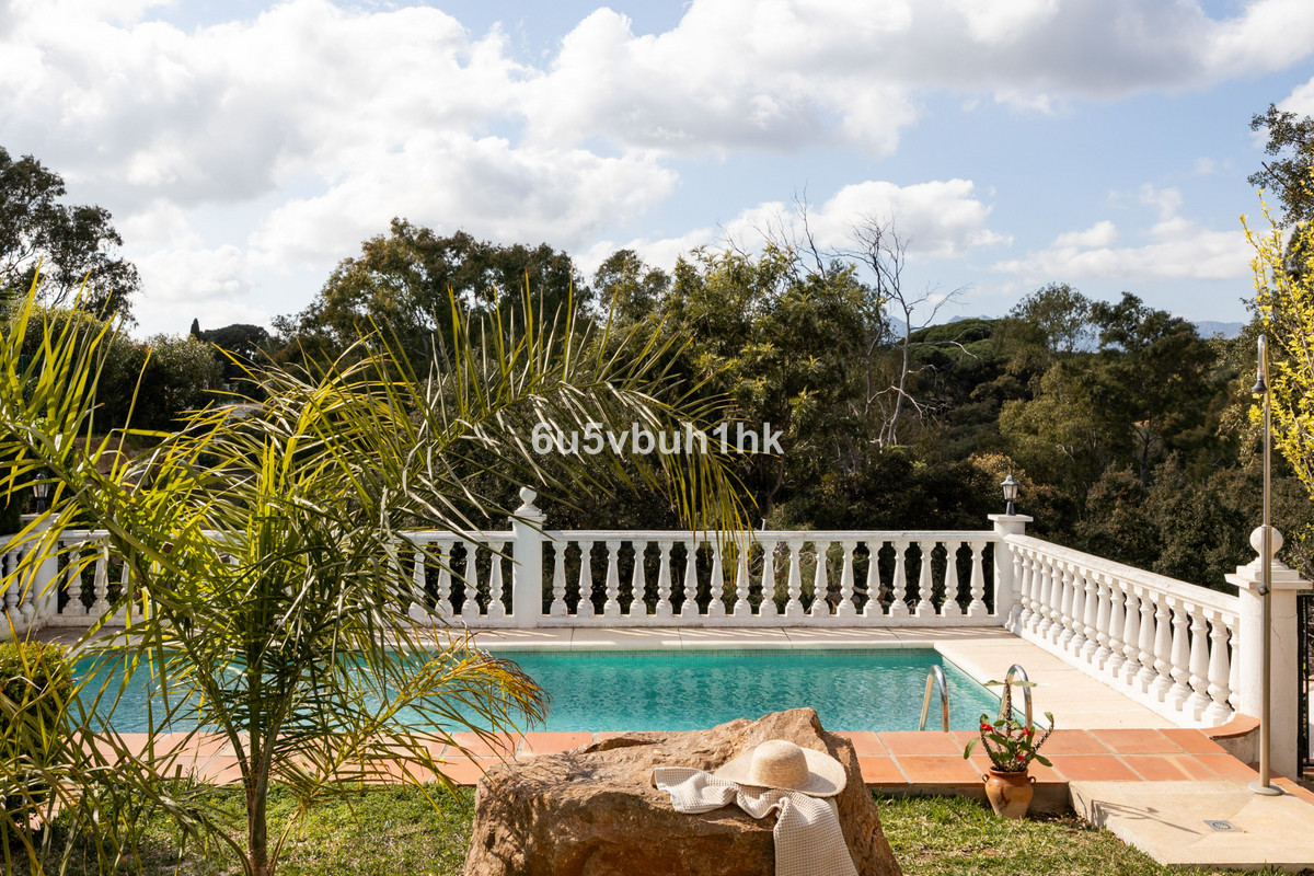 4 bedroom Villas for sale in Elviria – R5356069