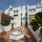 Aticos de 2 dormitorios en venta en Marbella – R5363983