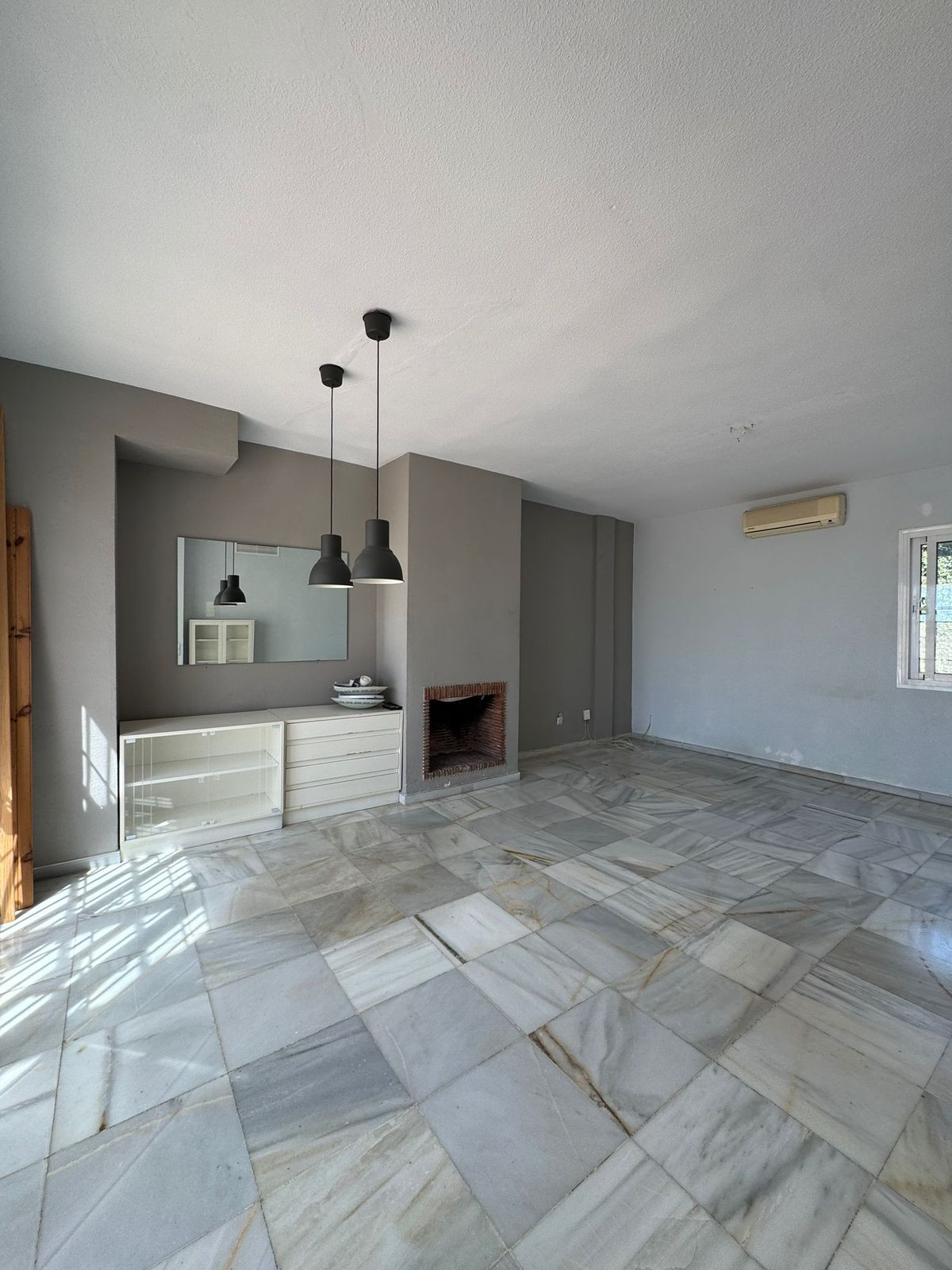 Aticos de 2 dormitorios en venta en Marbella – R5363983