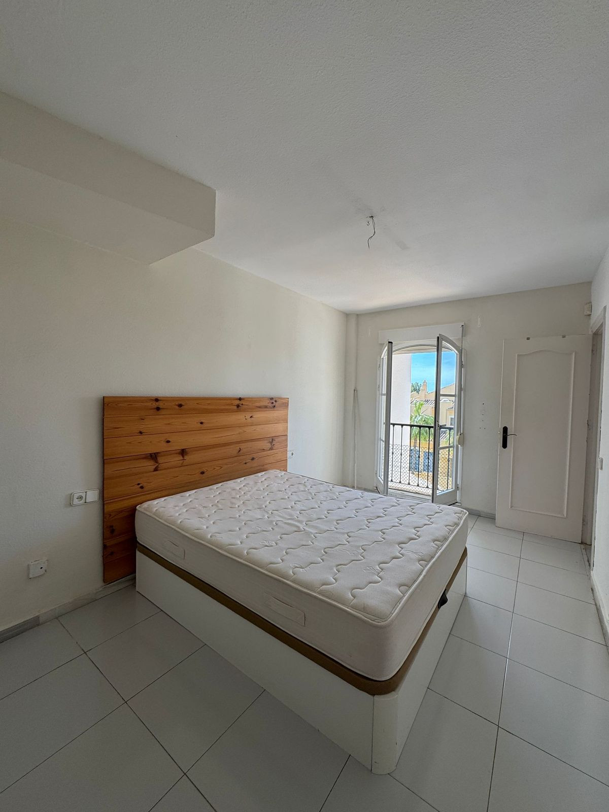 Aticos de 2 dormitorios en venta en Marbella – R5363983