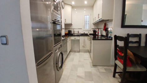 Apartamentos de 3 dormitorios en venta en Calahonda – R5324401