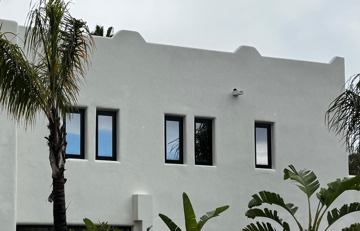 5 bedroom Villas for sale in Guadalmina Baja – R5353456 5 bedroom Villas for sale in Guadalmina Baja – R5353456