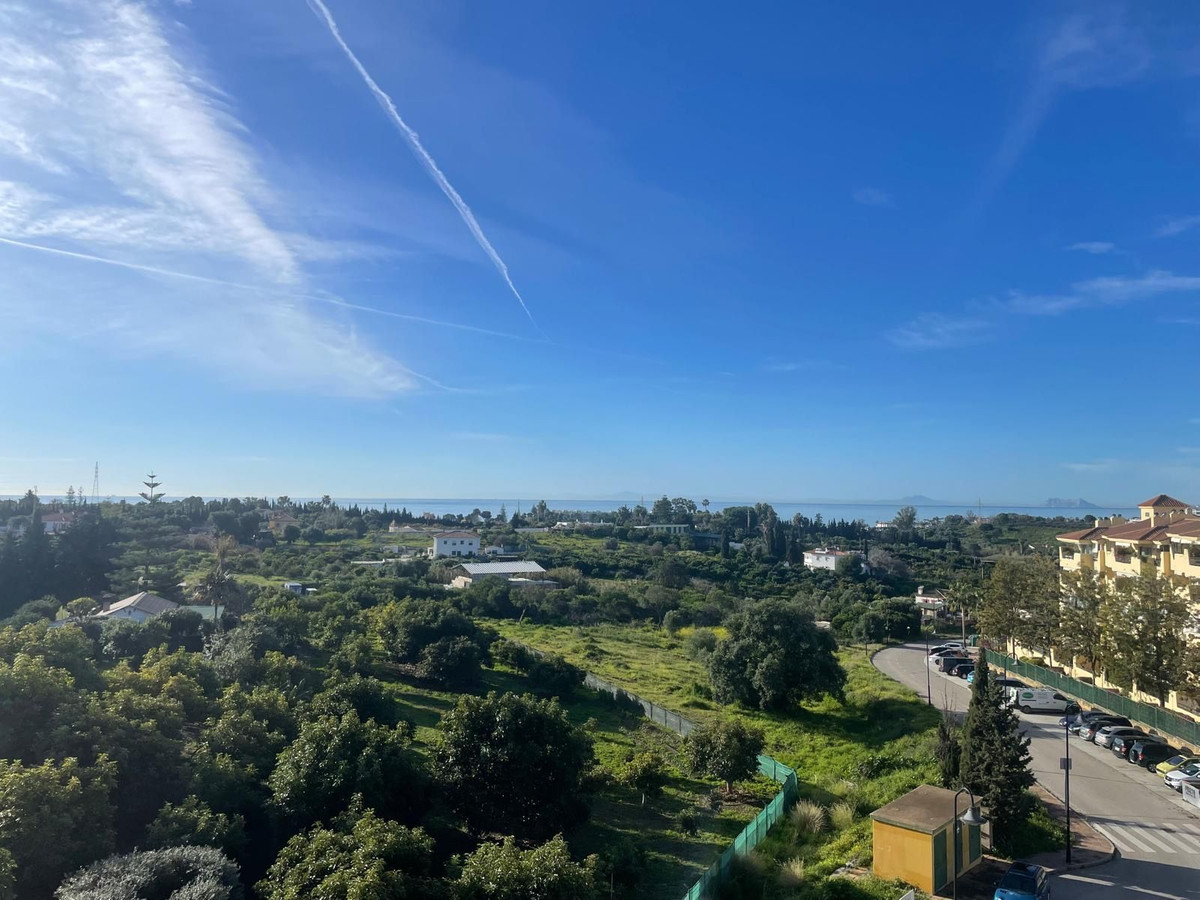 Aticos de 2 dormitorios en venta en Selwo – R5362792