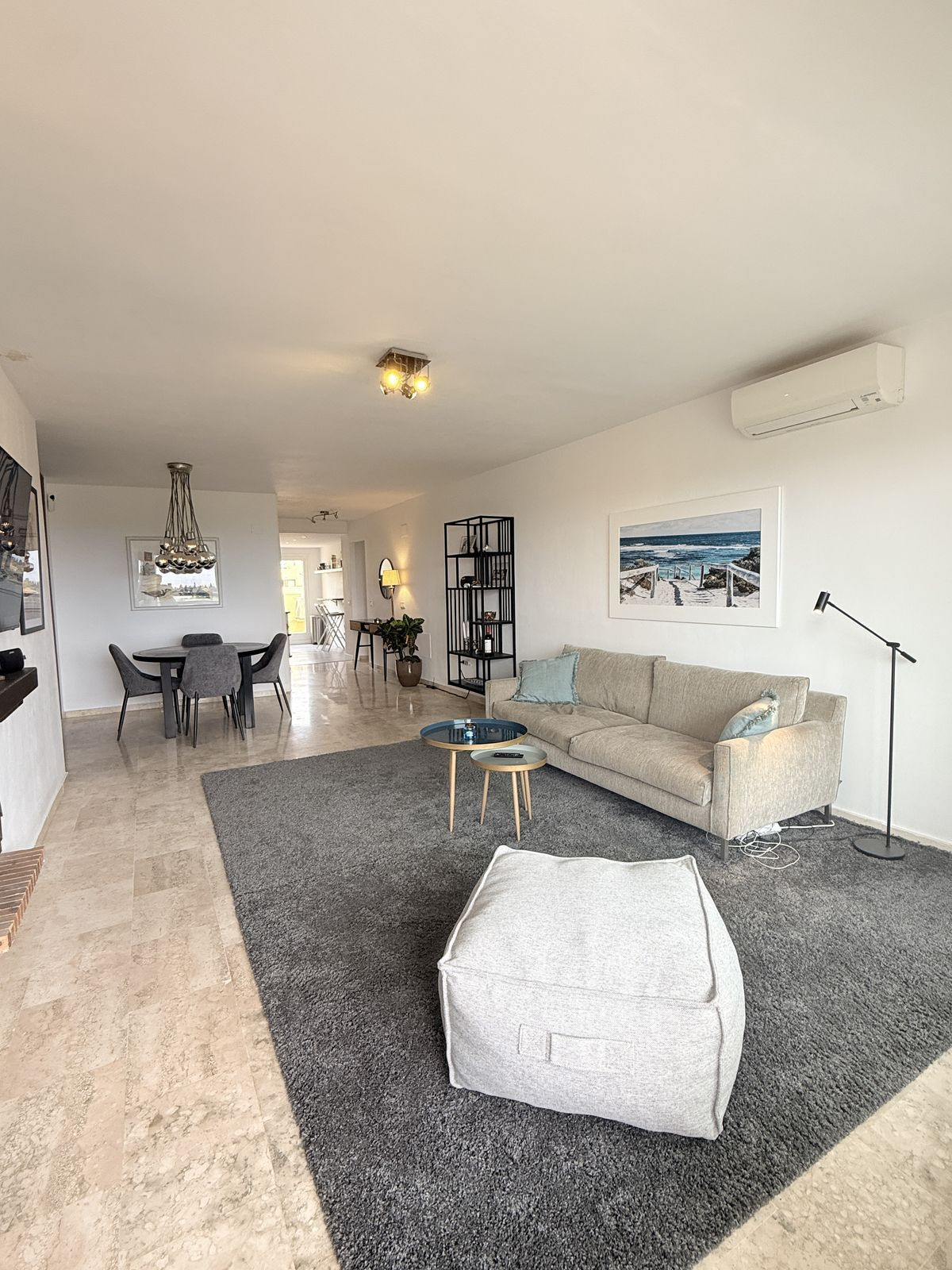 Aticos de 2 dormitorios en venta en Selwo – R5362792