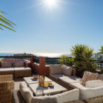 Apartamentos de 4 dormitorios en venta en Calahonda – R5344285