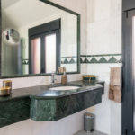 Apartamentos de 4 dormitorios en venta en Calahonda – R5344285