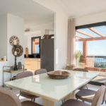 Apartamentos de 4 dormitorios en venta en Calahonda – R5344285